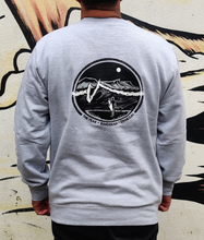 Load image into Gallery viewer, Aiswing The Peak - Grey Sweater